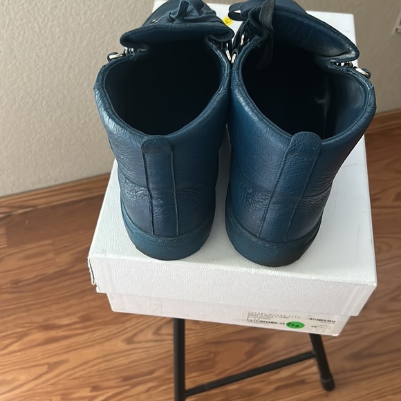 Balenciaga Arena shoes - Picture 5 of 6